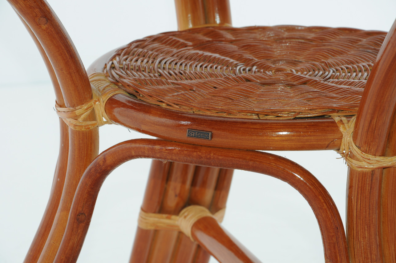 Обеденный стол круглый со стеклянной столешницей 77х83 см коньяк Calamus Rotan VINOTTI  00-3885210 Коричневый  - Вид №1