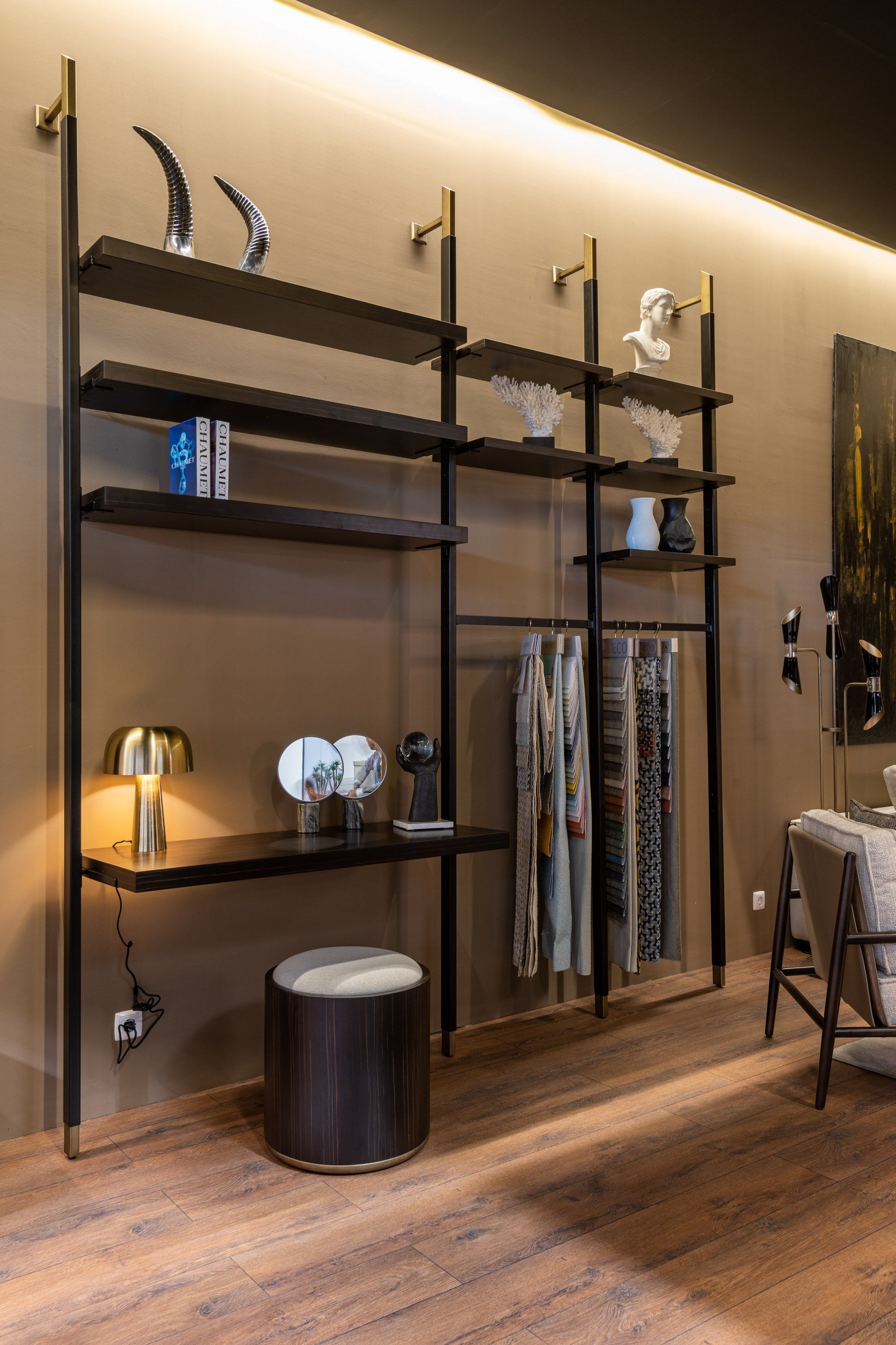 Алюминиевый книжный шкаф с креплением пол-потолок Stylish Club His &amp ARCH-00133148 - Вид №9