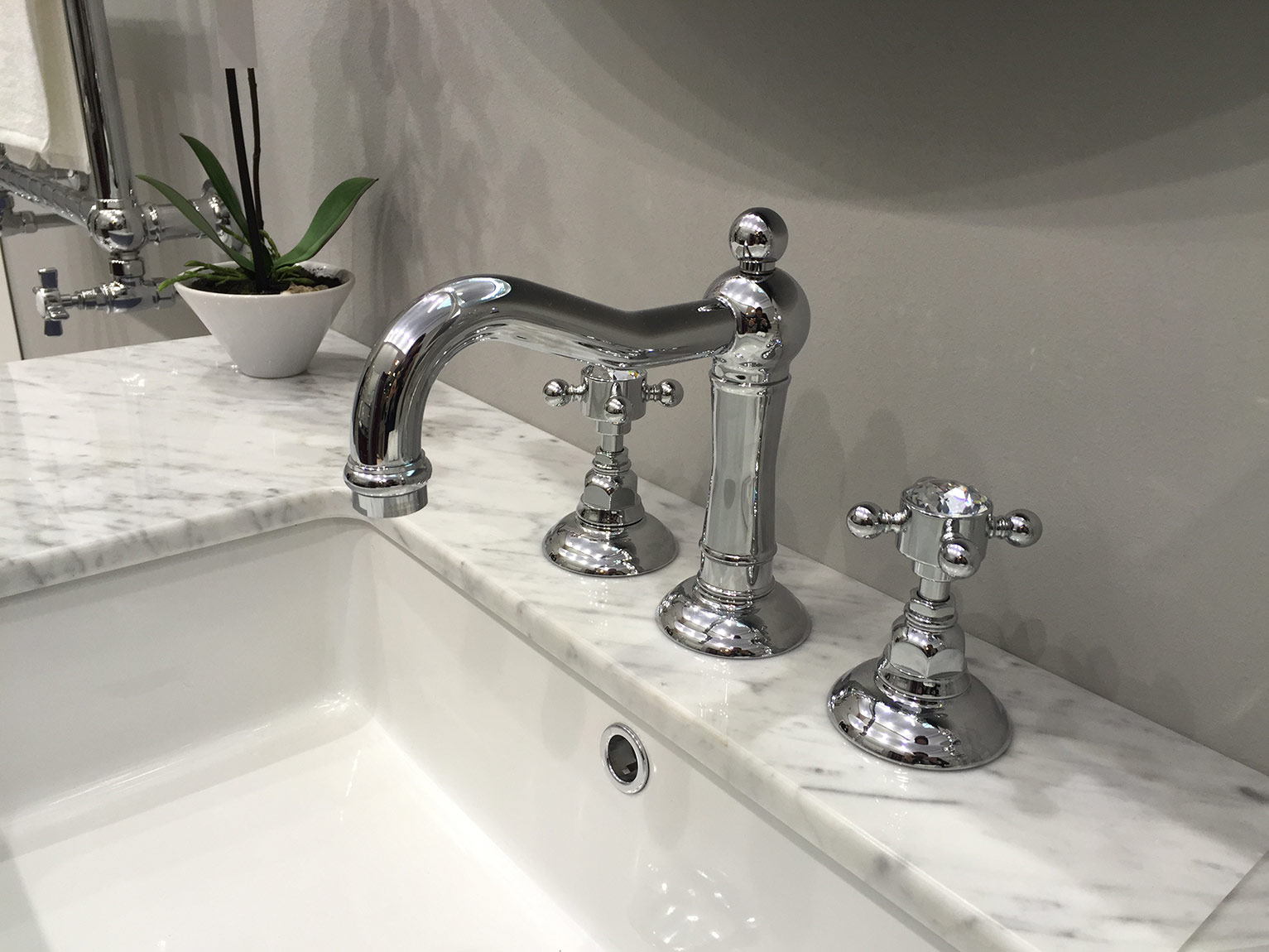 1447 ** 93 Одинарный кран с подключением для стиральной машины 3/4 ” Nicolazzi Series Half Dome Crystal  - Вид №6