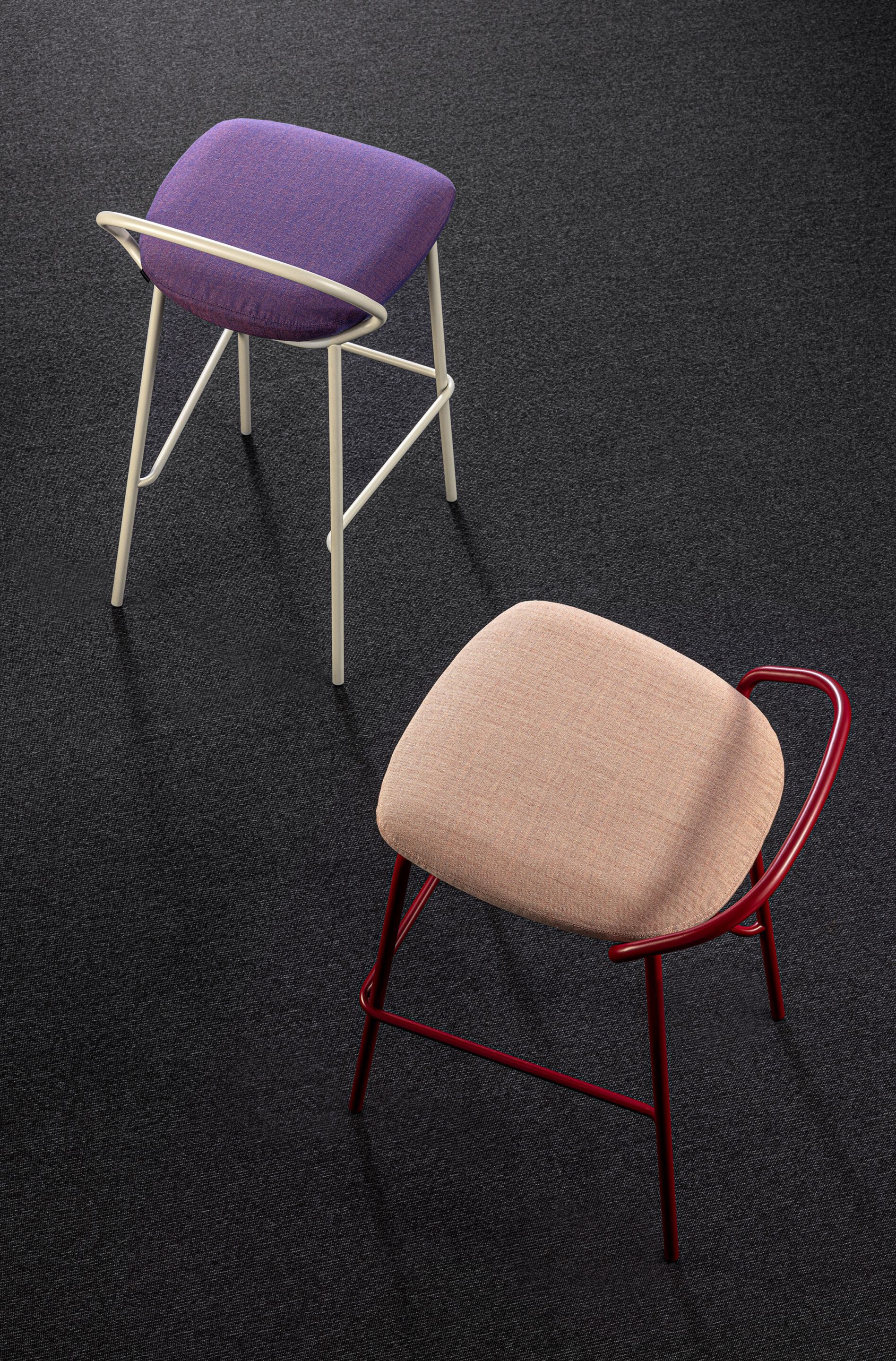 Высокий стальной штабелируемый стул с подставкой для ног Mara Icon ARCH-00107929 - Вид №9