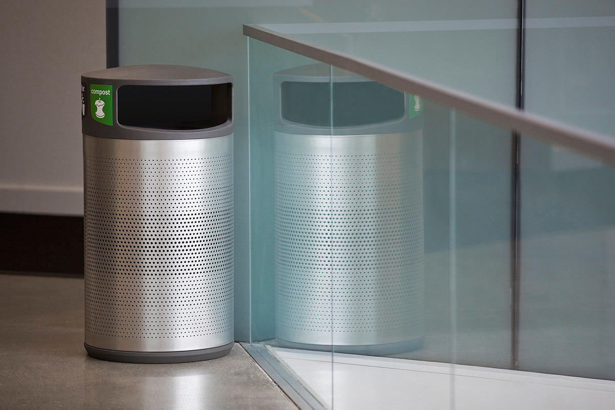 FSRT190 Универсальная емкость для мусора и утилизации  Forms-surfaces 