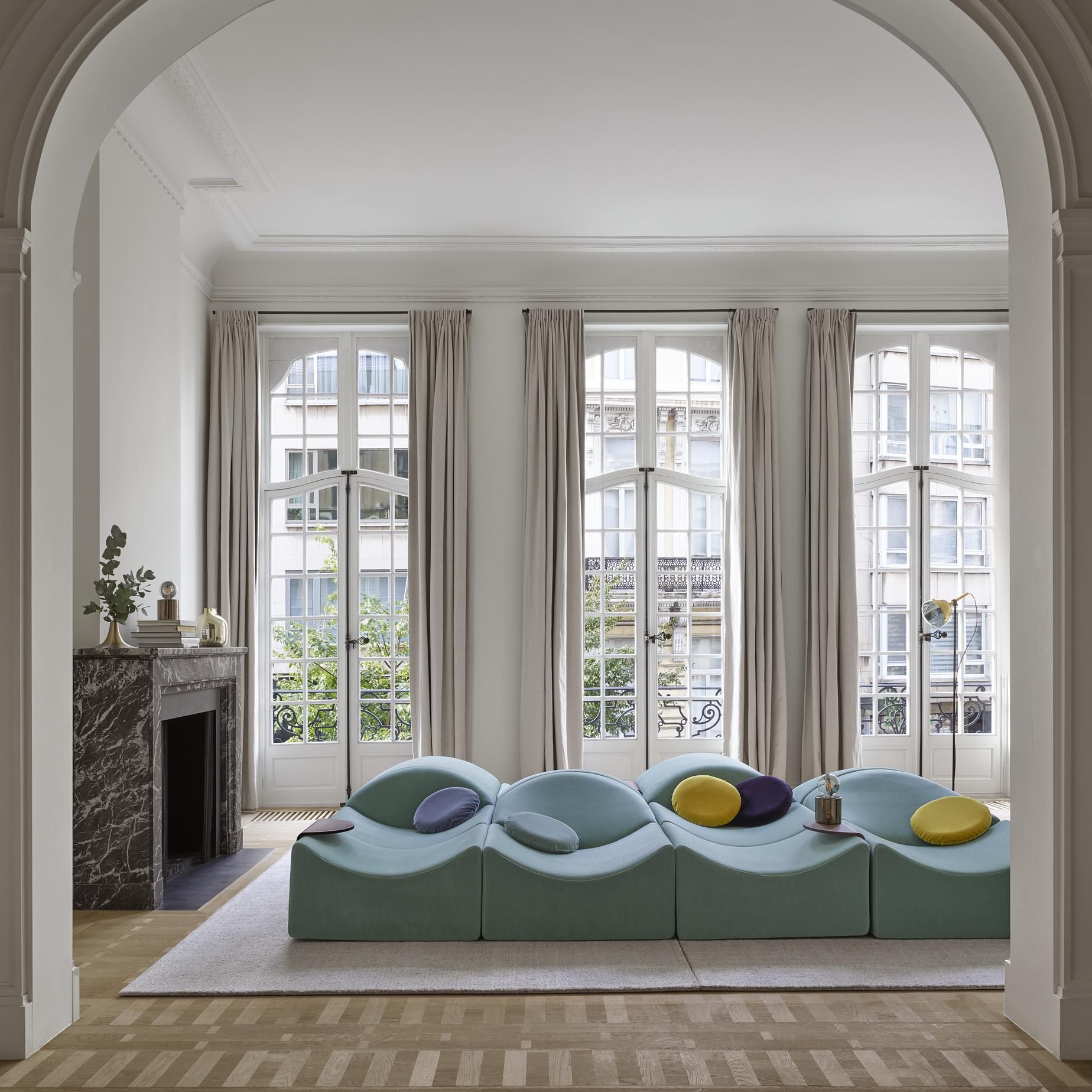 Низкий деревянный журнальный столик Ligne Roset ASMARA ARCH-00058741 - Вид №2