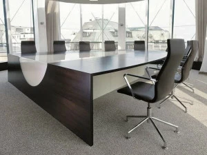 Spiegels Овальный стол для совещаний из дерева .unit