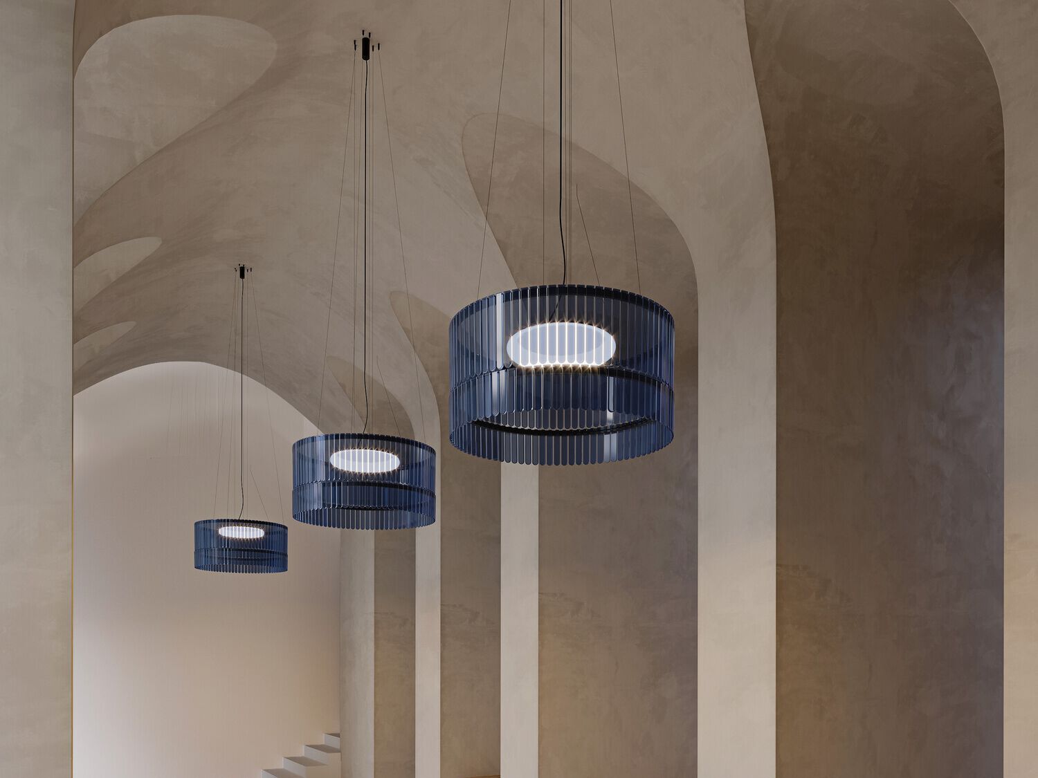 Подвесной светильник из поликарбоната LedsC4 Скарлетт ARCH-00105948