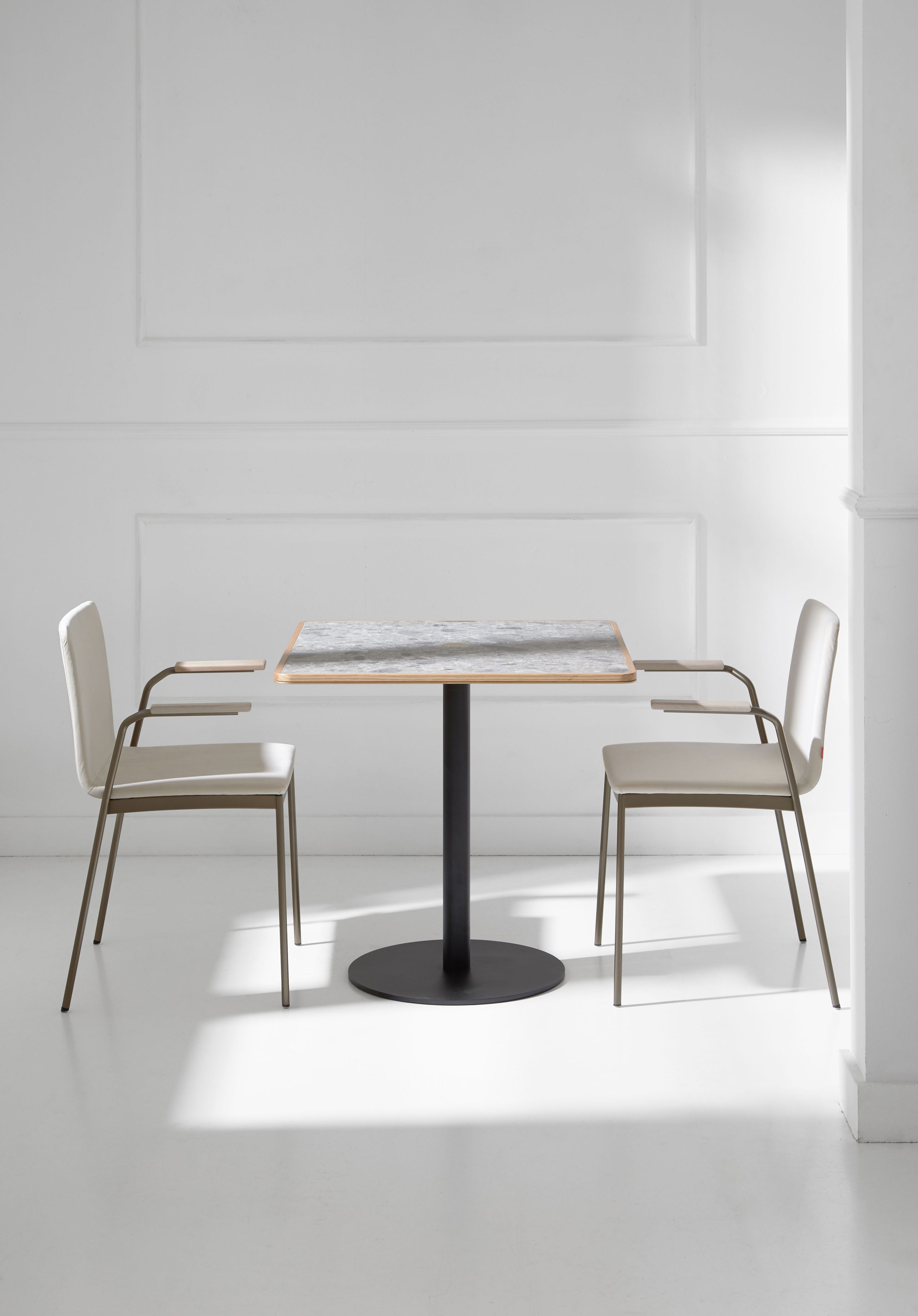 Квадратный мраморный стол Punt ядро ARCH-00125596 - Вид №3