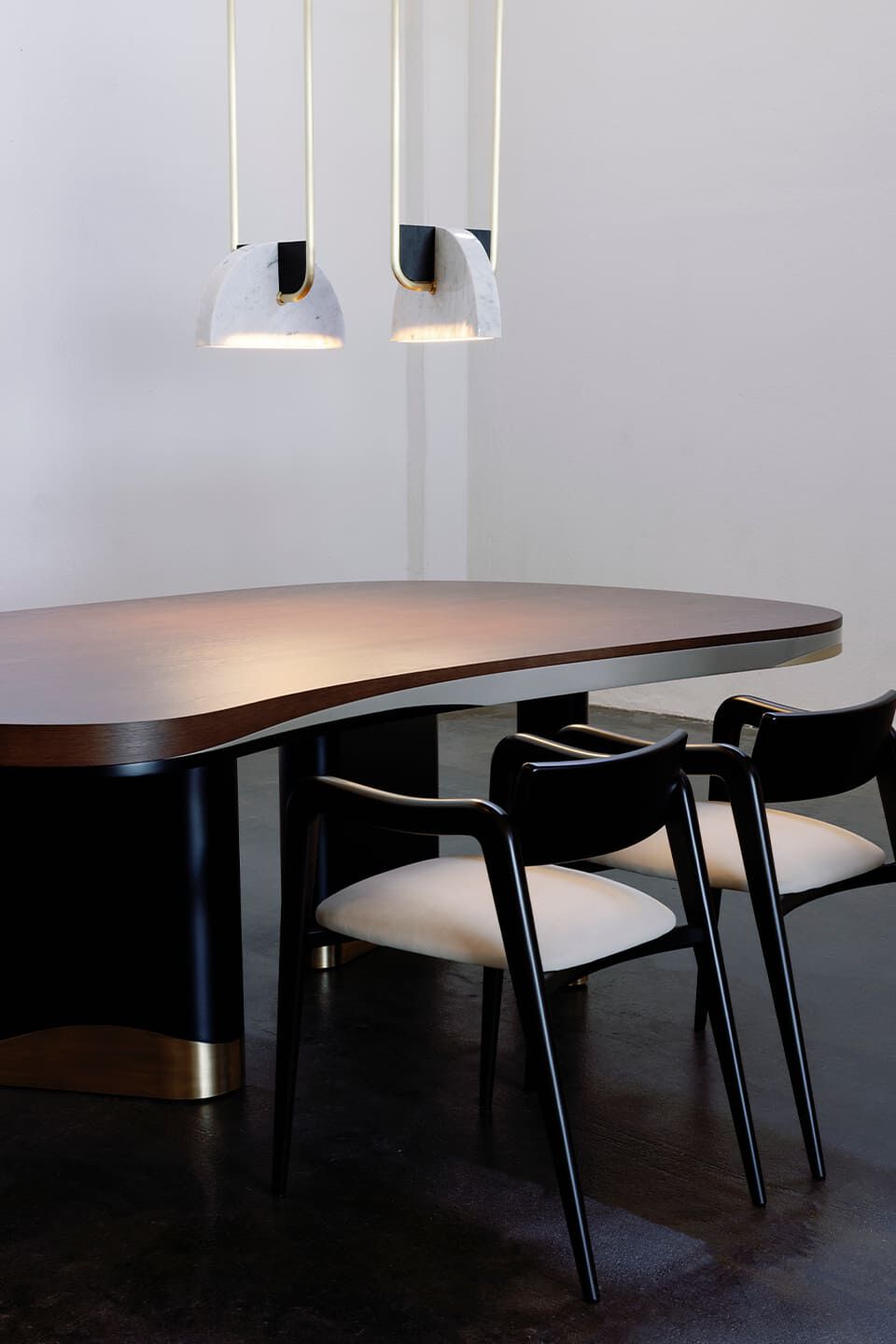 Стул из массива дерева с подлокотниками Greenapple ANJOS ARCH-00032961 - Вид №4