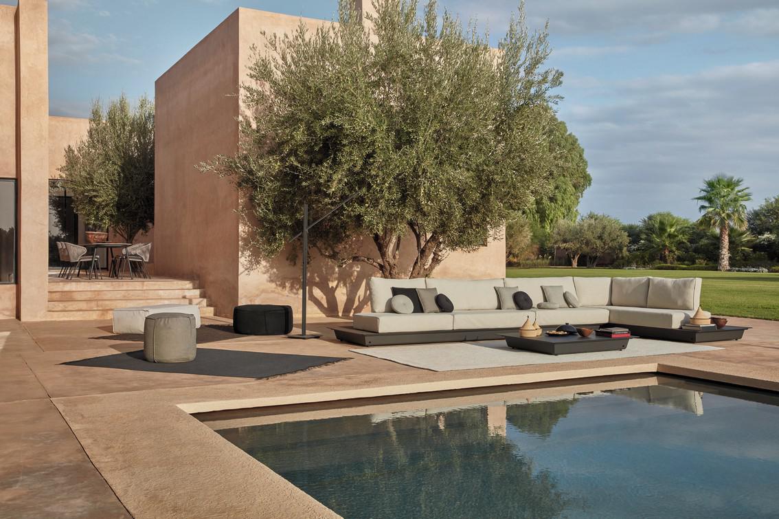 MNST10 Стул лава серебро Manutti Radius - Вид №17