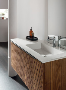 Подвесной умывальник с ящиками