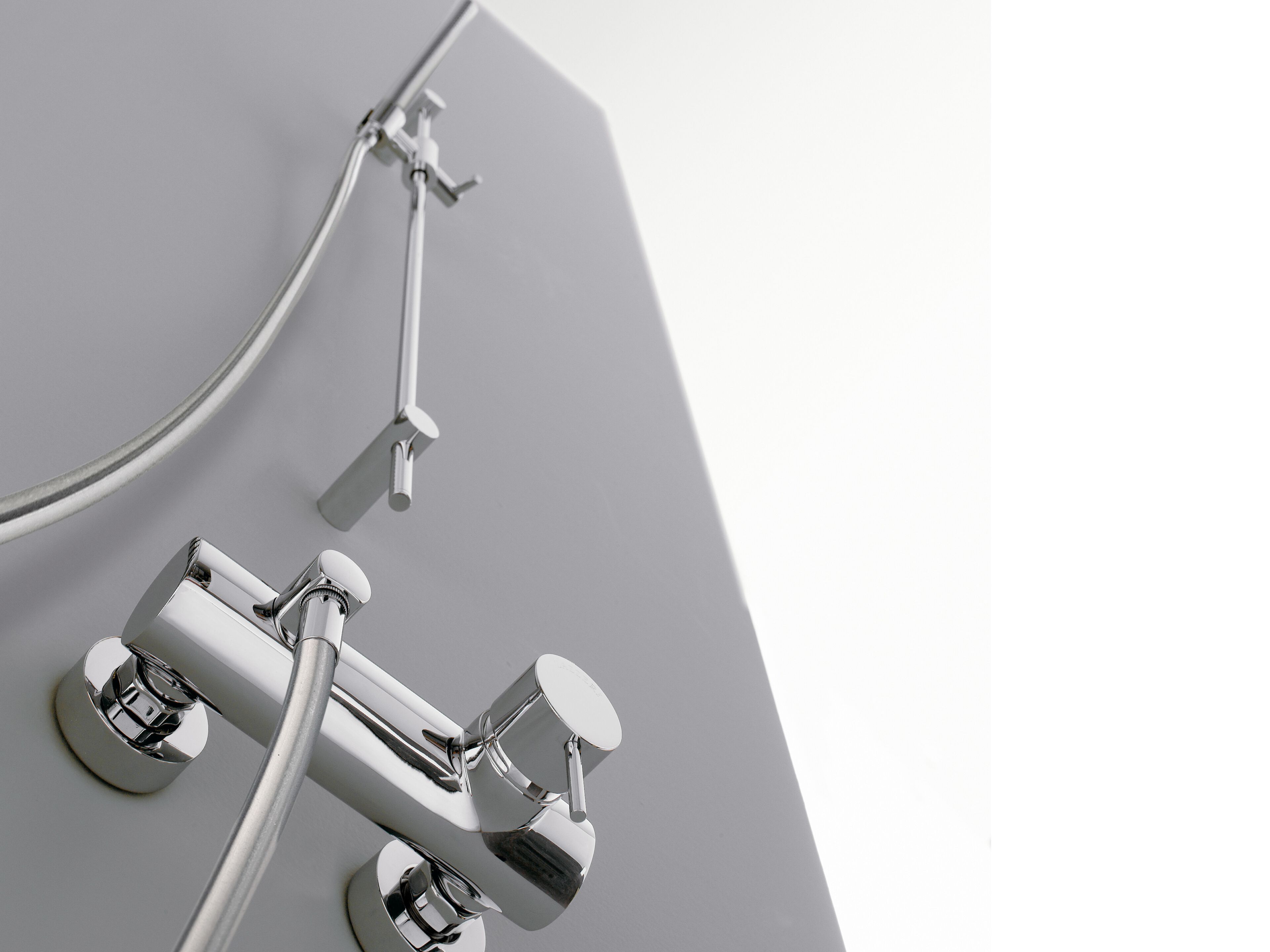 Однорычажный смеситель для душа с ручным душем Zazzeri способ ARCH-00108541 - Вид №1