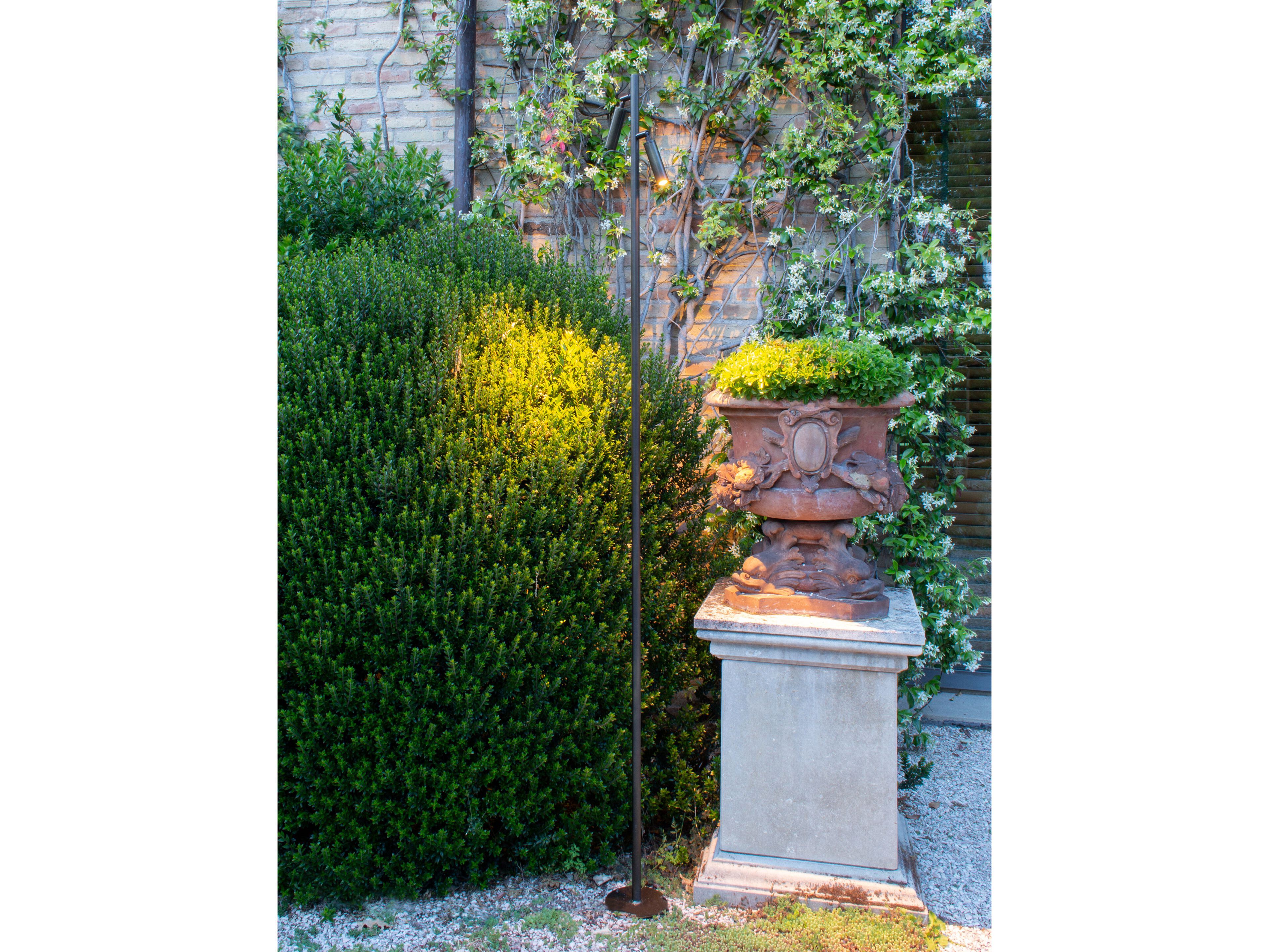 Регулируемый светодиодный наружный прожектор Renzo Serafini TWINS ARCH-00047910 - Вид №1