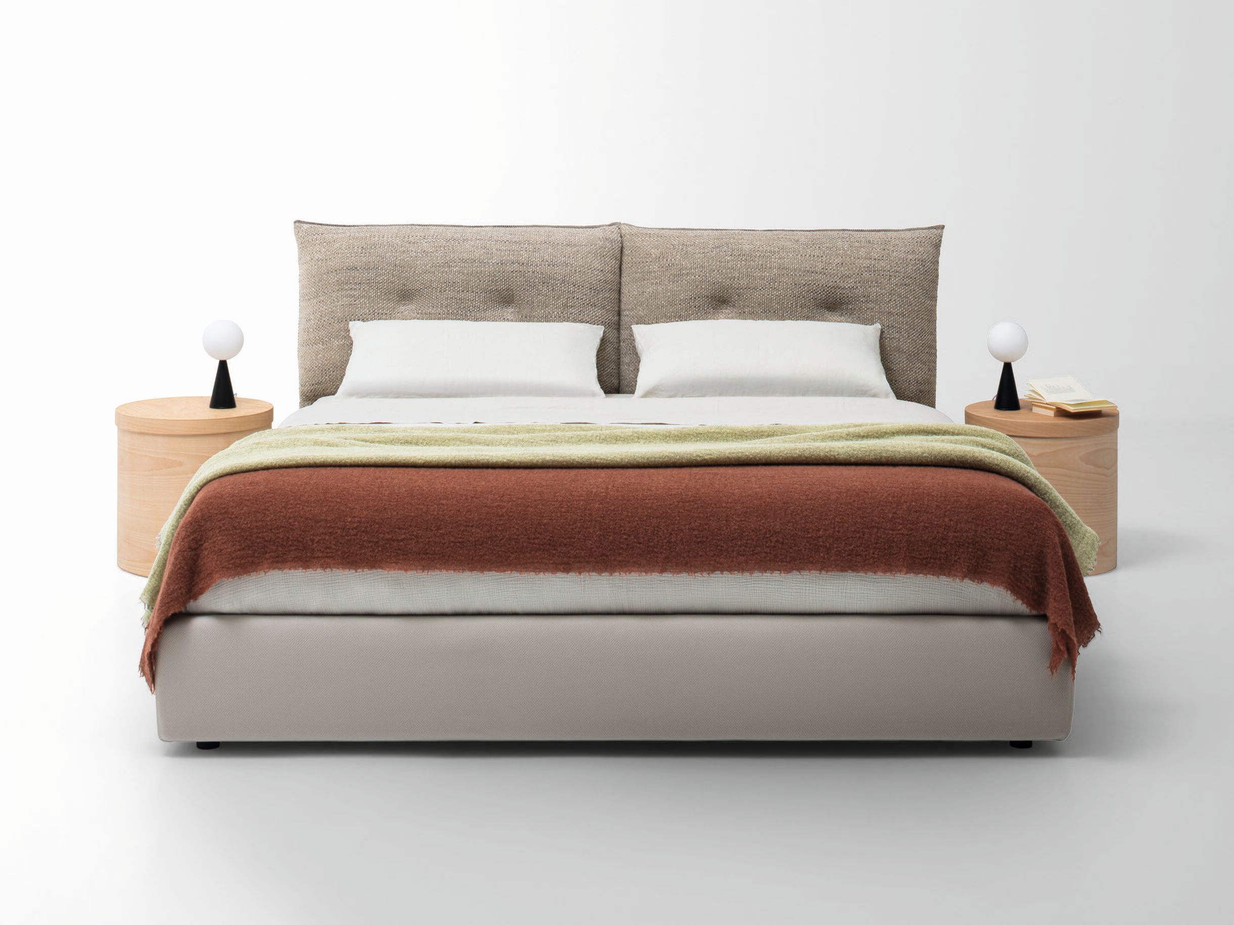 Двуспальная кровать из ткани с мягким изголовьем Paola Lenti ELISIO ARCH-00048639