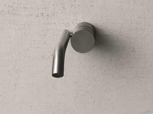 Настенный смеситель для раковины