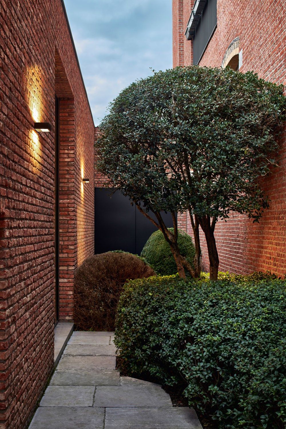 Стеклянный светодиодный настенный светильник Deltalight Montur ARCH-00004964 - Вид №3