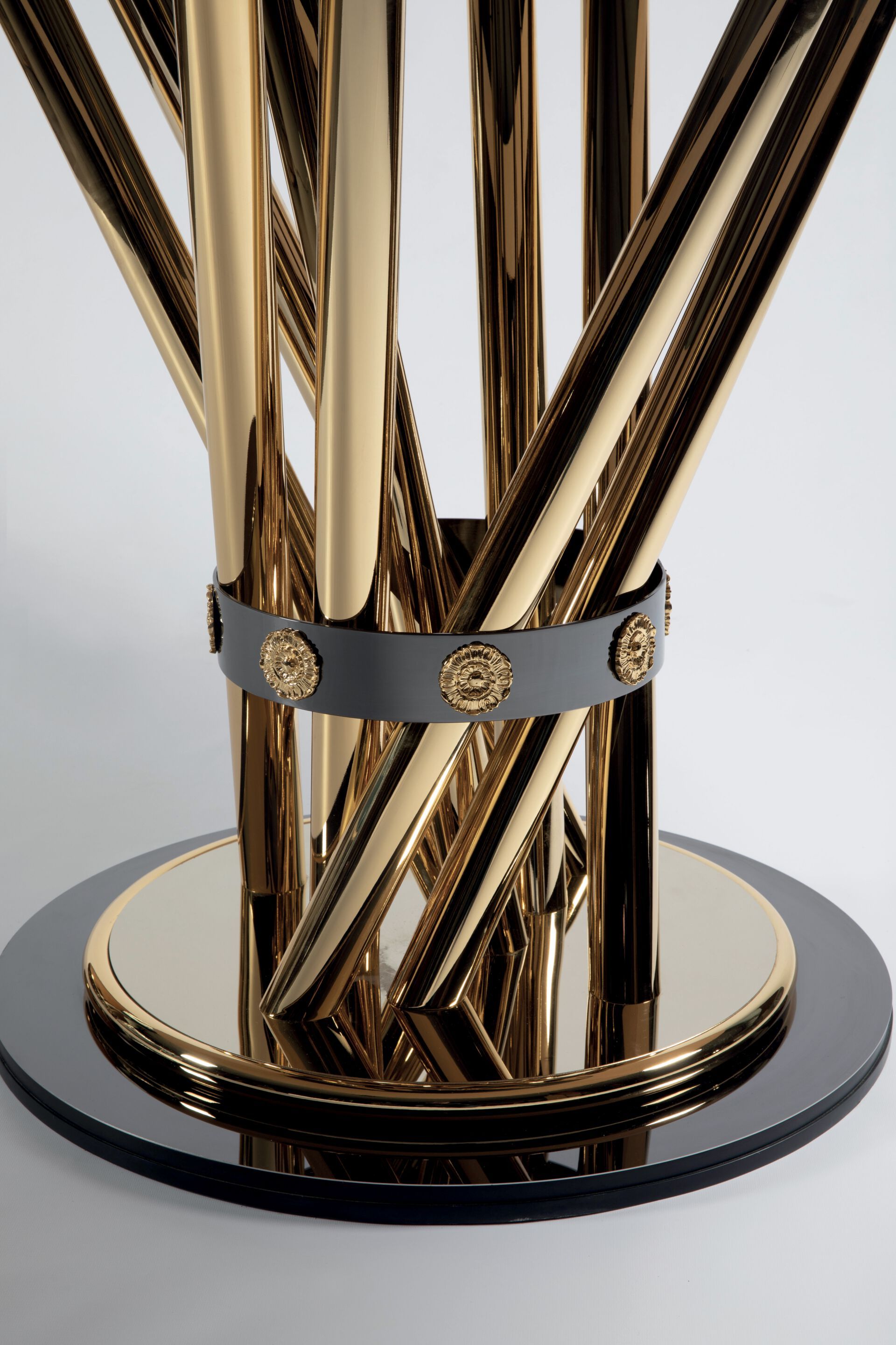 Круглый стол из мрамора и латуни Galbiati Exclusive Interiors ARCH-00139397 - Вид №3