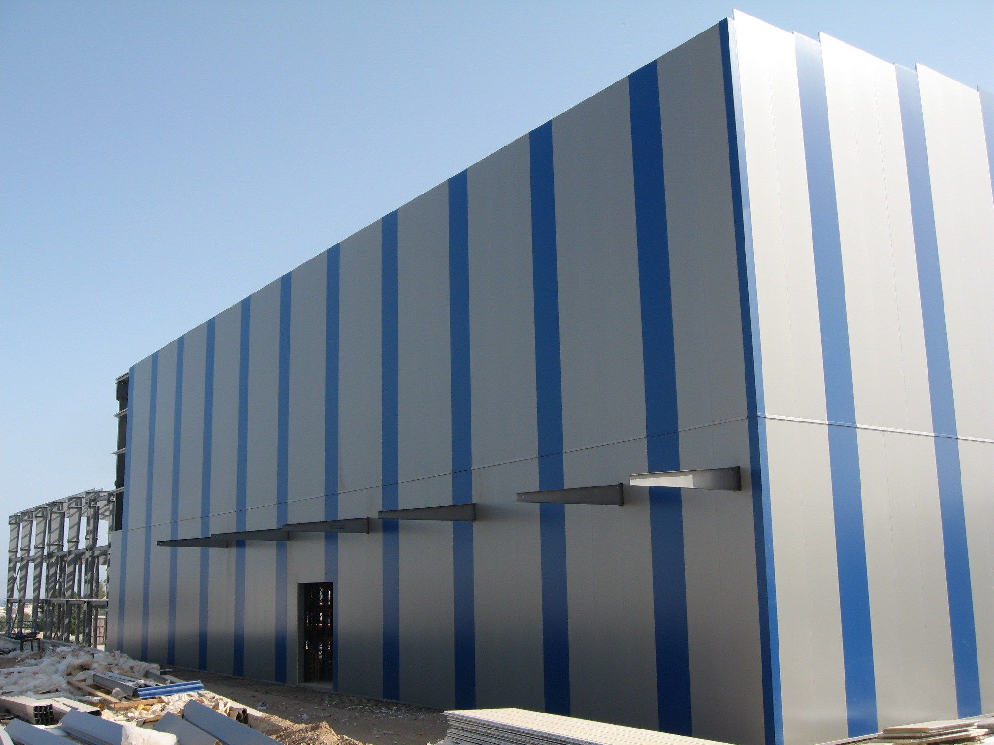 Изолированная металлическая панель для фасада ELCOM SYSTEM ТЕРМОПАРЕТЫ® ARCH-00037807 - Вид №156