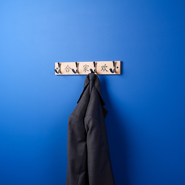 Вешалка  с декором «иероглифы», 400x70x50 мм, сосна LJPS0017 Public Steel Россия 