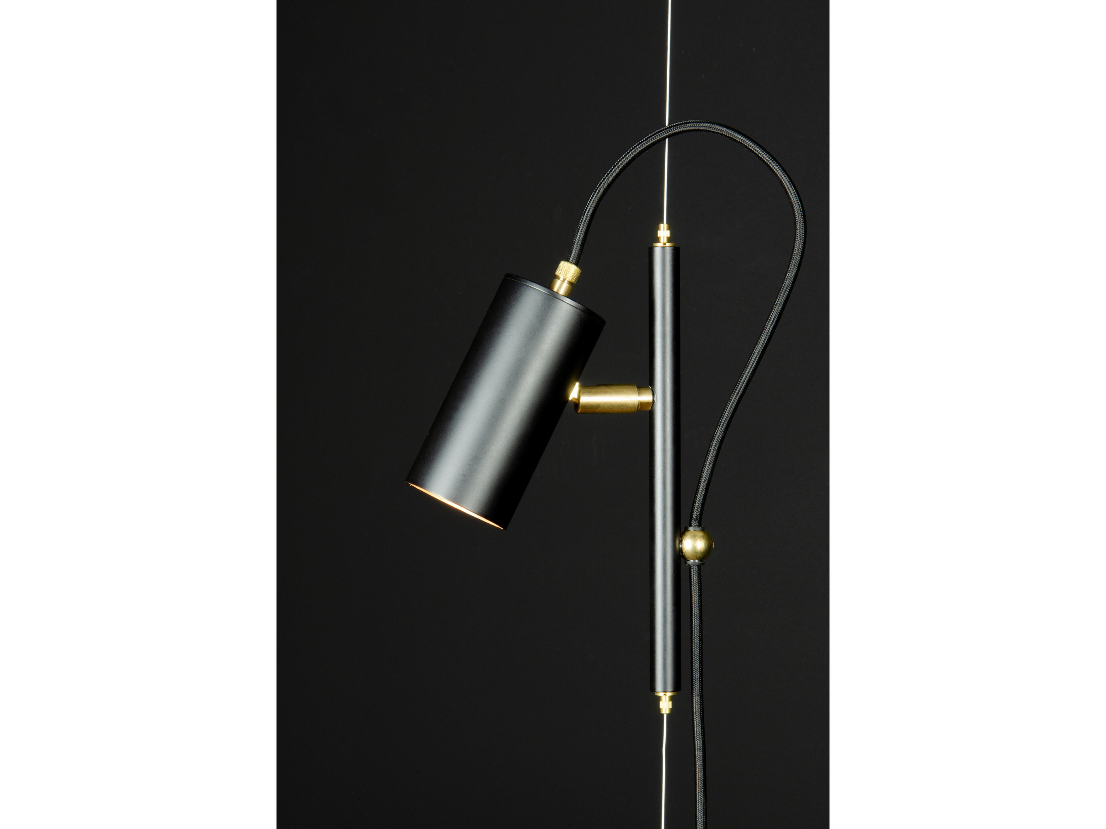 Регулируемый светодиодный торшер Renzo Serafini в полете ARCH-00117628 - Вид №2