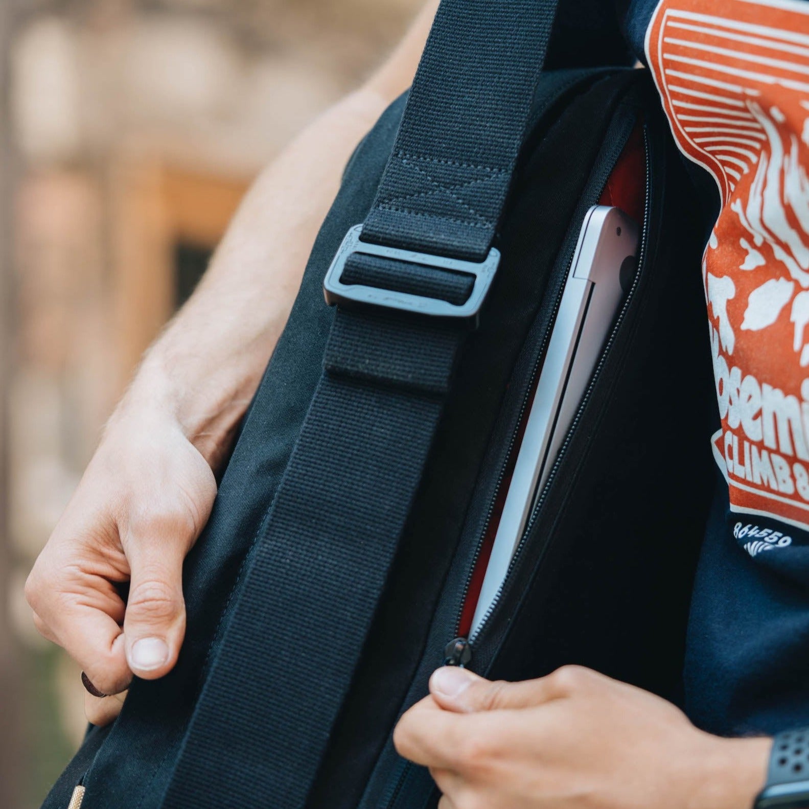 W301BLA-STO-BRA Ежедневная упаковка 21 л - камень / латунь Wingback  - Вид №11