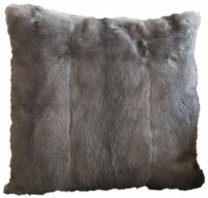 Longhi Однотонная квадратная подушка из меха Loveluxe V 405