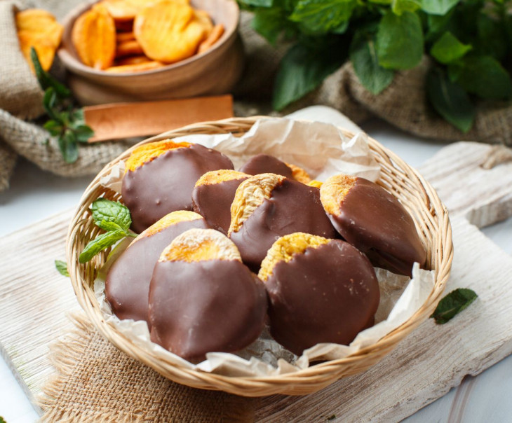 6329 Сушеный персик в молочном ремесленном шоколаде Вкусляндия  - Вид №1