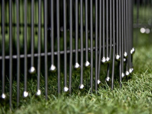 Круглый железный журнальный столик