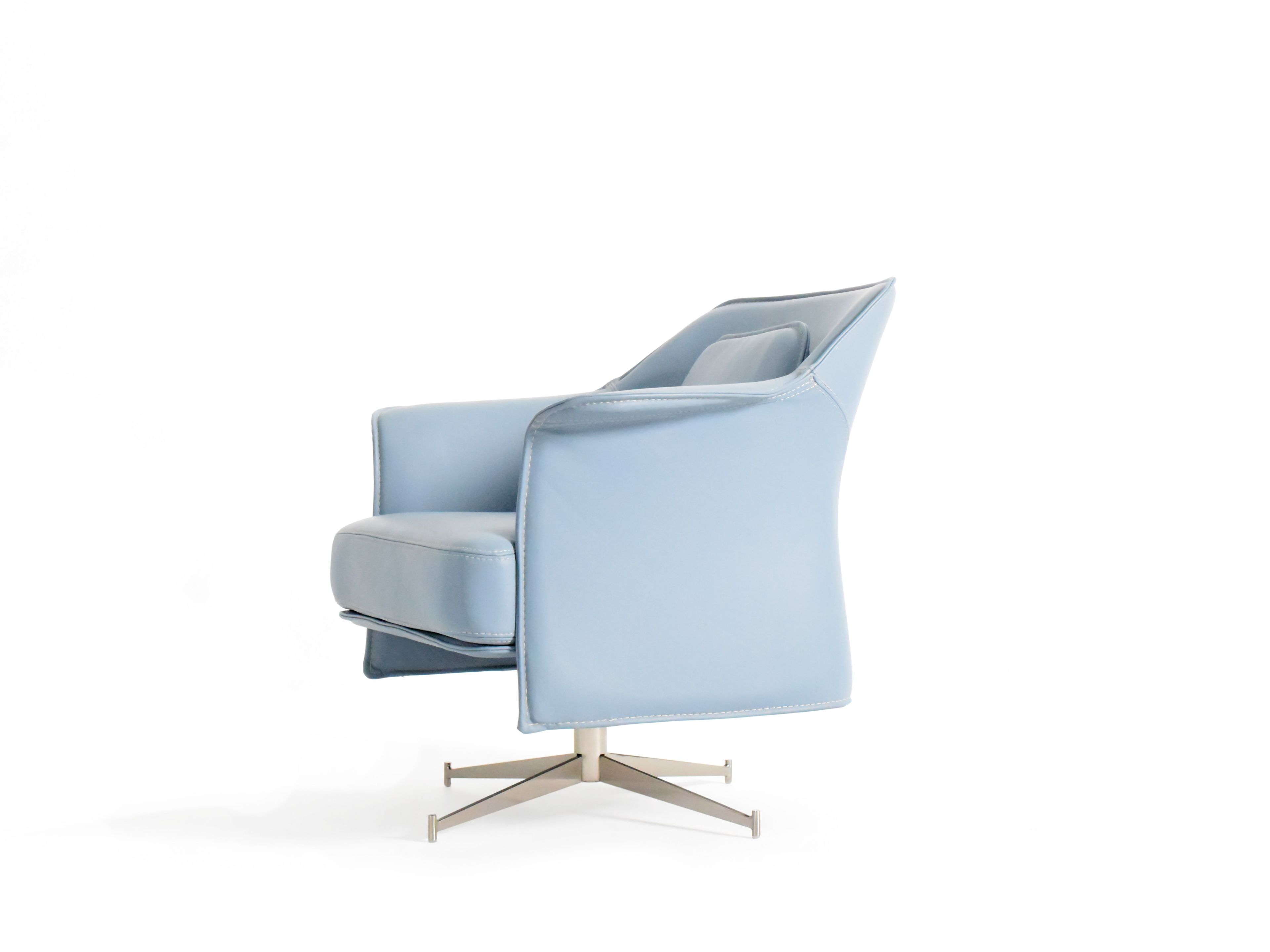 Спицевое кожаное кресло с подлокотниками ABLE Mason ARCH-00120148