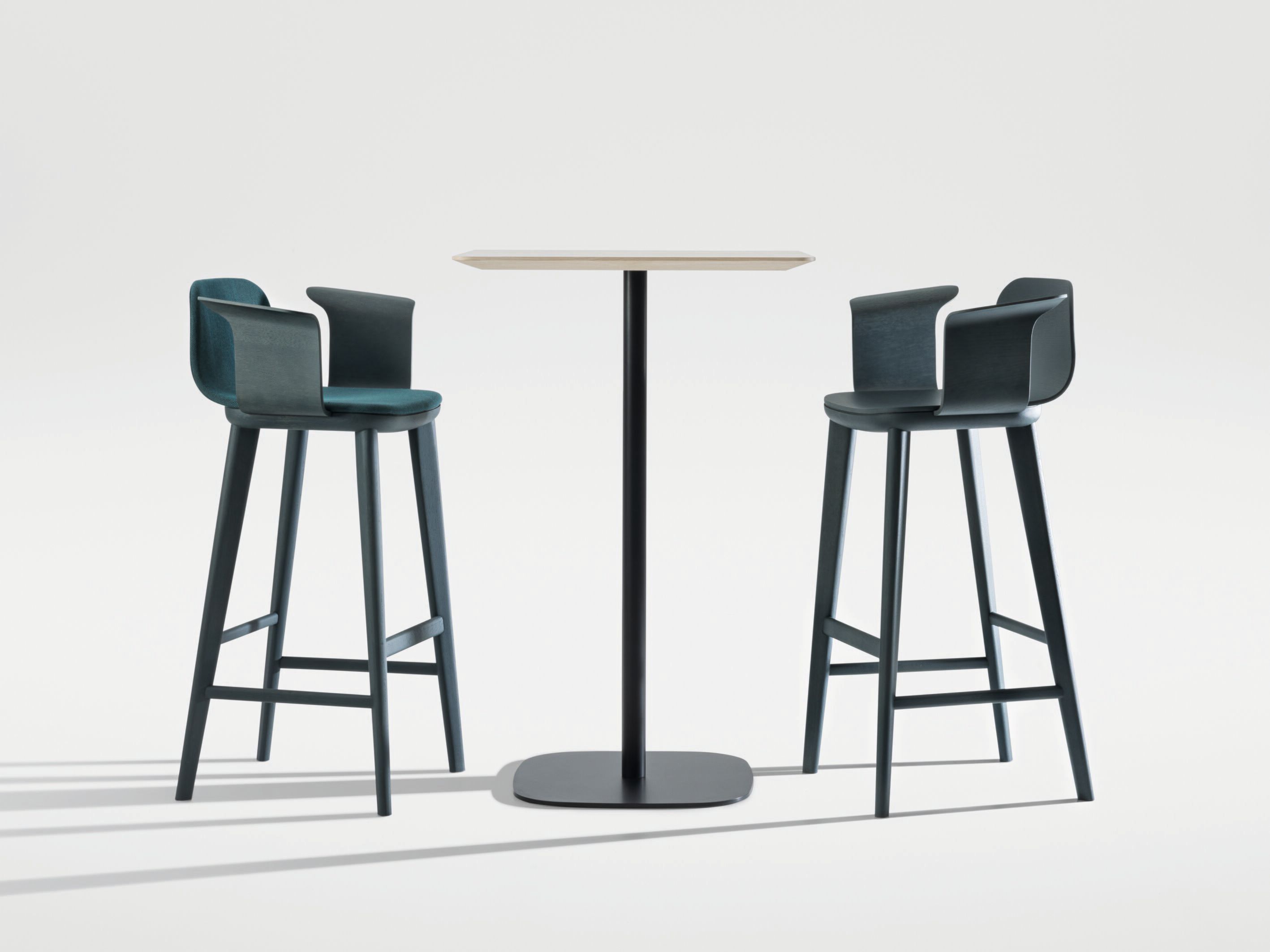 Мягкий стул с подлокотниками ZEITRAUM Aeon ARCH-00079773 - Вид №4