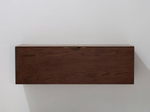 Шкаф из дуба с откидными дверями