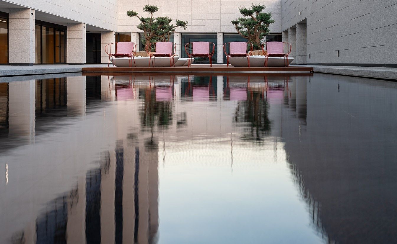 Стальной стул с порошковым покрытием с подлокотниками iSimar оливковое дерево ARCH-00063895 - Вид №12