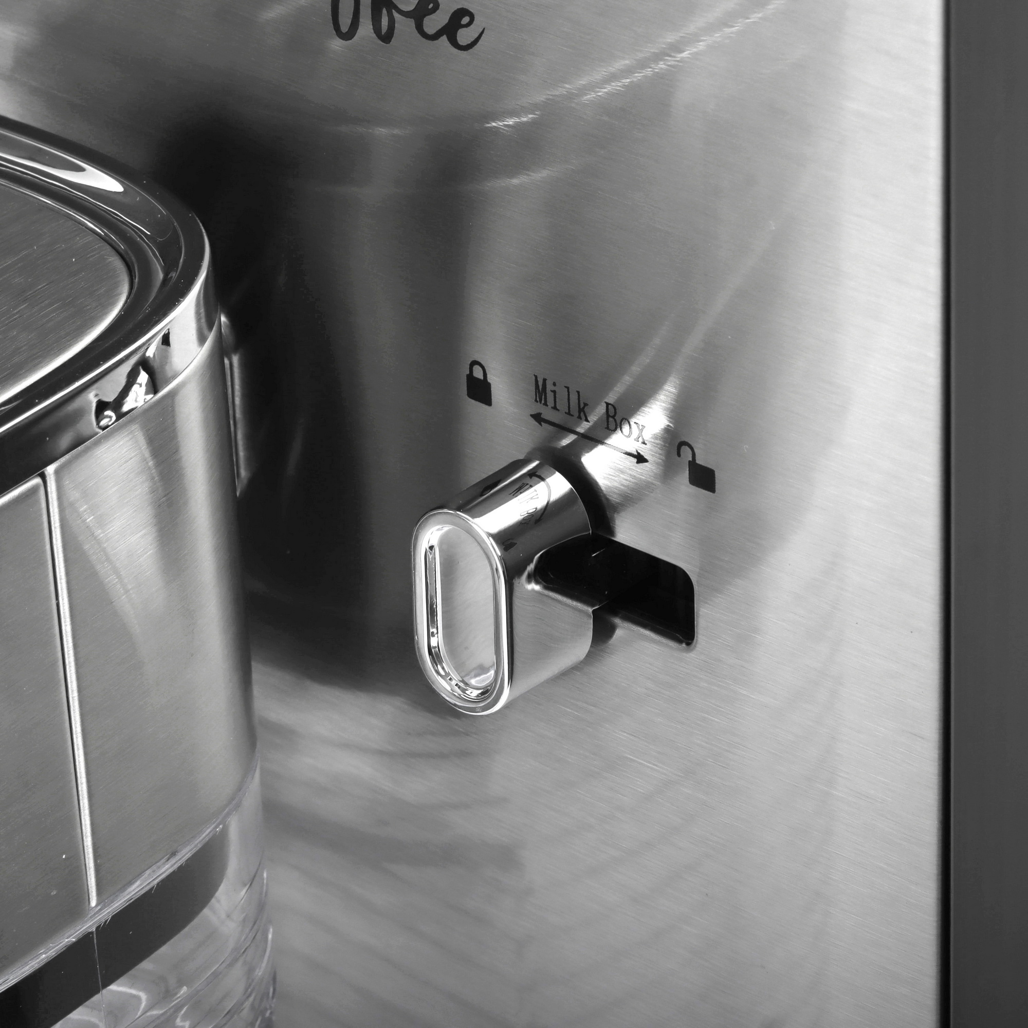 9101106 Кофеварка рожковая Endever Costa-1098 серебристый STDN-0054426 - Вид №7