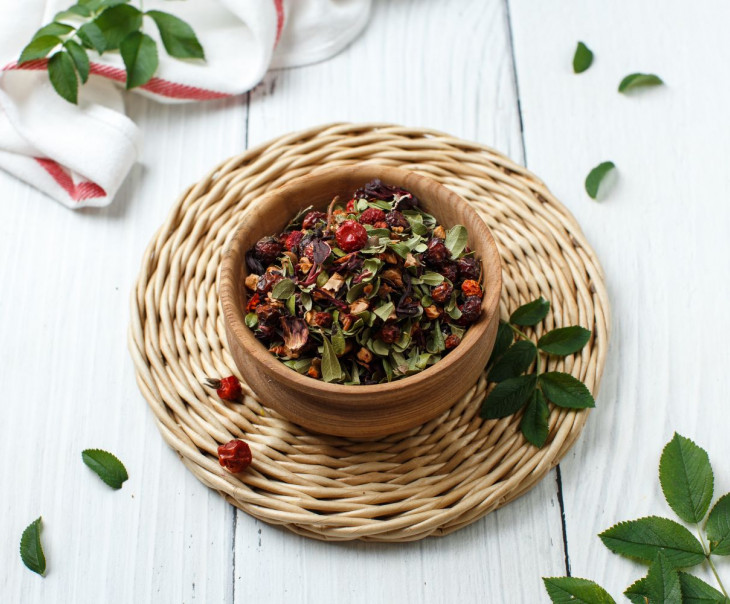 6673 Взвар плодово-ягодный с шиповником Вкусляндия 