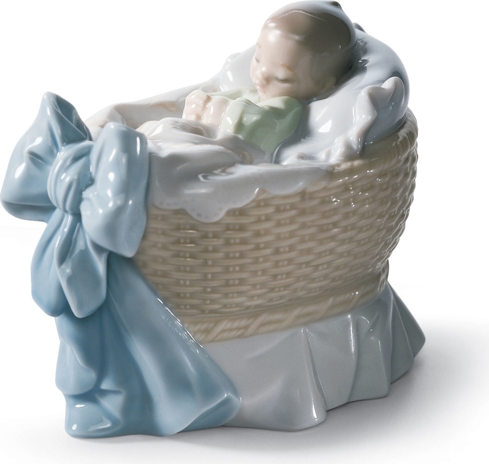 10669019 LLADRO Фигурка Lladro "Сокровище (мальчик)" 7х9см Фарфор Lladró 