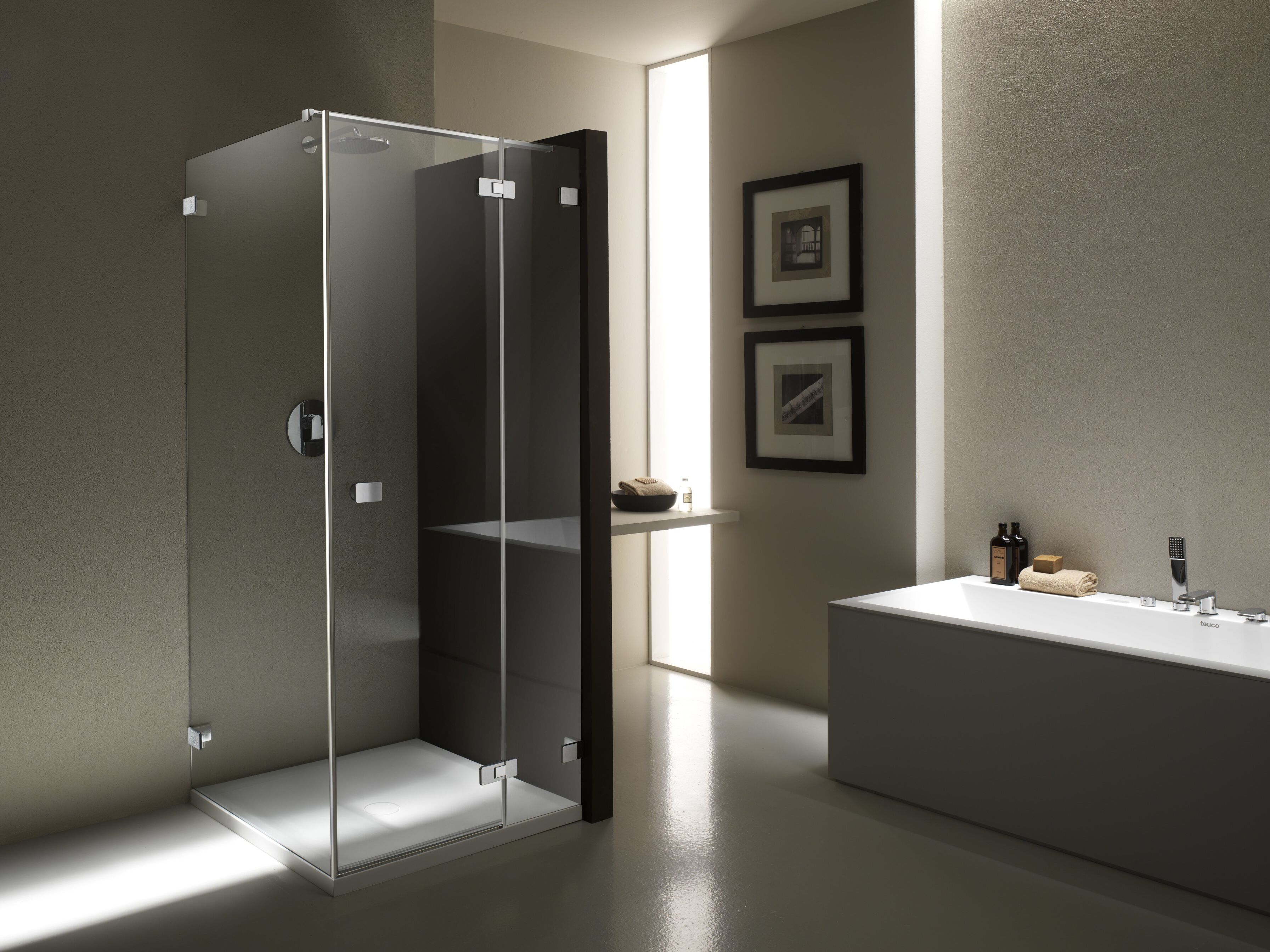 Угловая душевая кабина из закаленного стекла с распашной дверью Provex Industrie X-Line ARCH-00092720