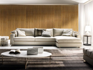 Бархатный диван с полуостровом