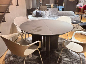 Выдвижной круглый стол из МДФ