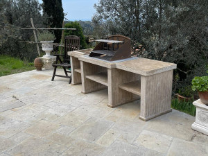 Барбекю из натурального камня