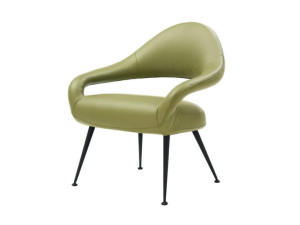 Кресло с подлокотниками