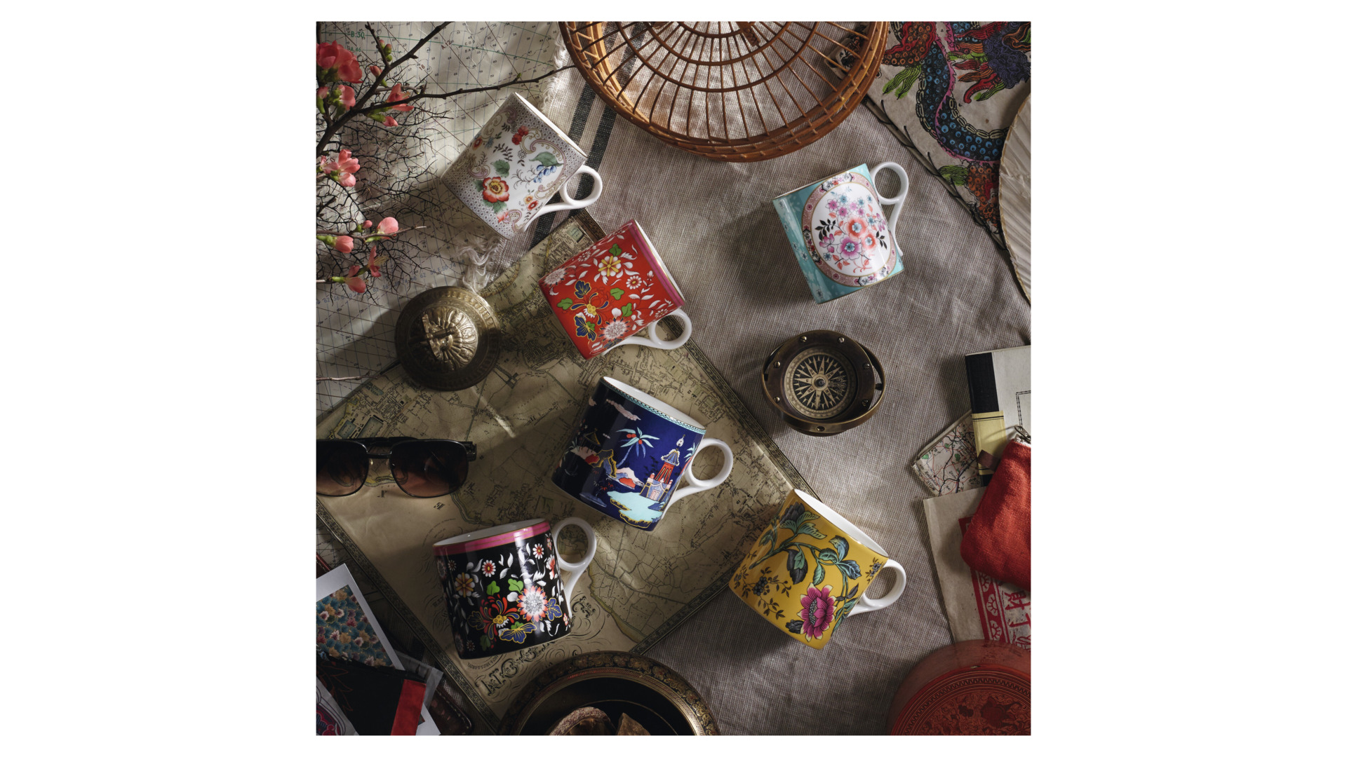 10671662 Wedgwood Кружка Wedgwood Вандерласт Рококо 200мл Фарфор костяной  - Вид №1