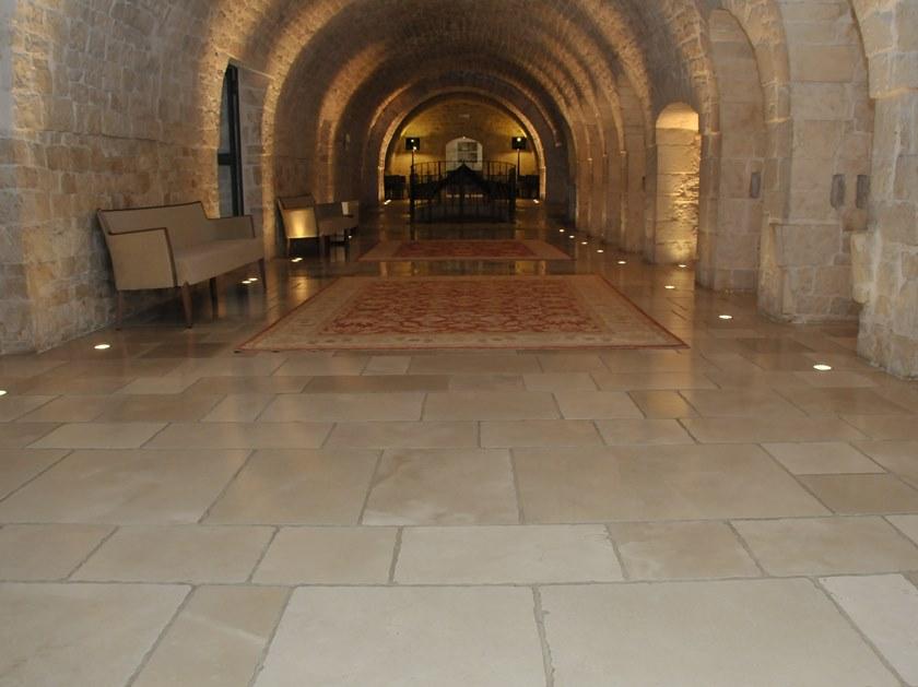 Naturalmente Puglia Нескользящие, морозостойкие полы из натурального камня для внутренних и наружных работ sun-id-1490500 - Вид №1