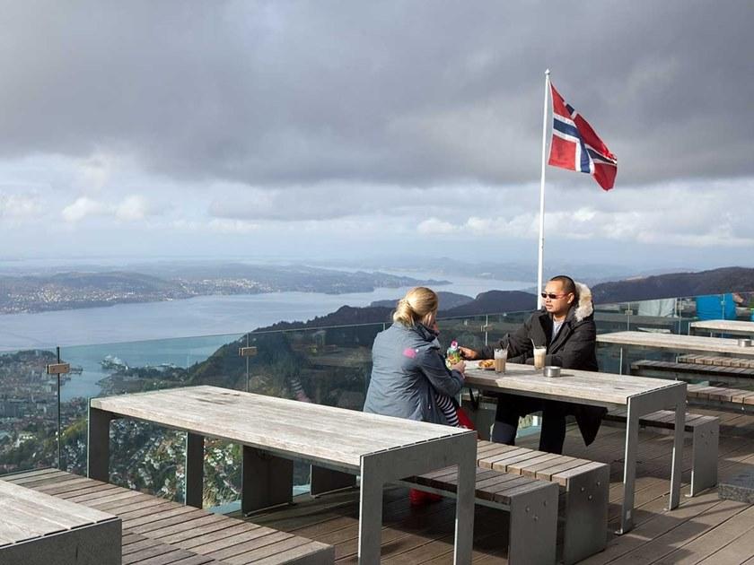 VESTRE Стол для общественных мест из стали и дерева Vroom sun-id-1415752 - Вид №9