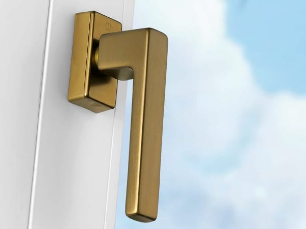 Алюминиевая оконная ручка на пластине HOPPE Остин ARCH-00039969