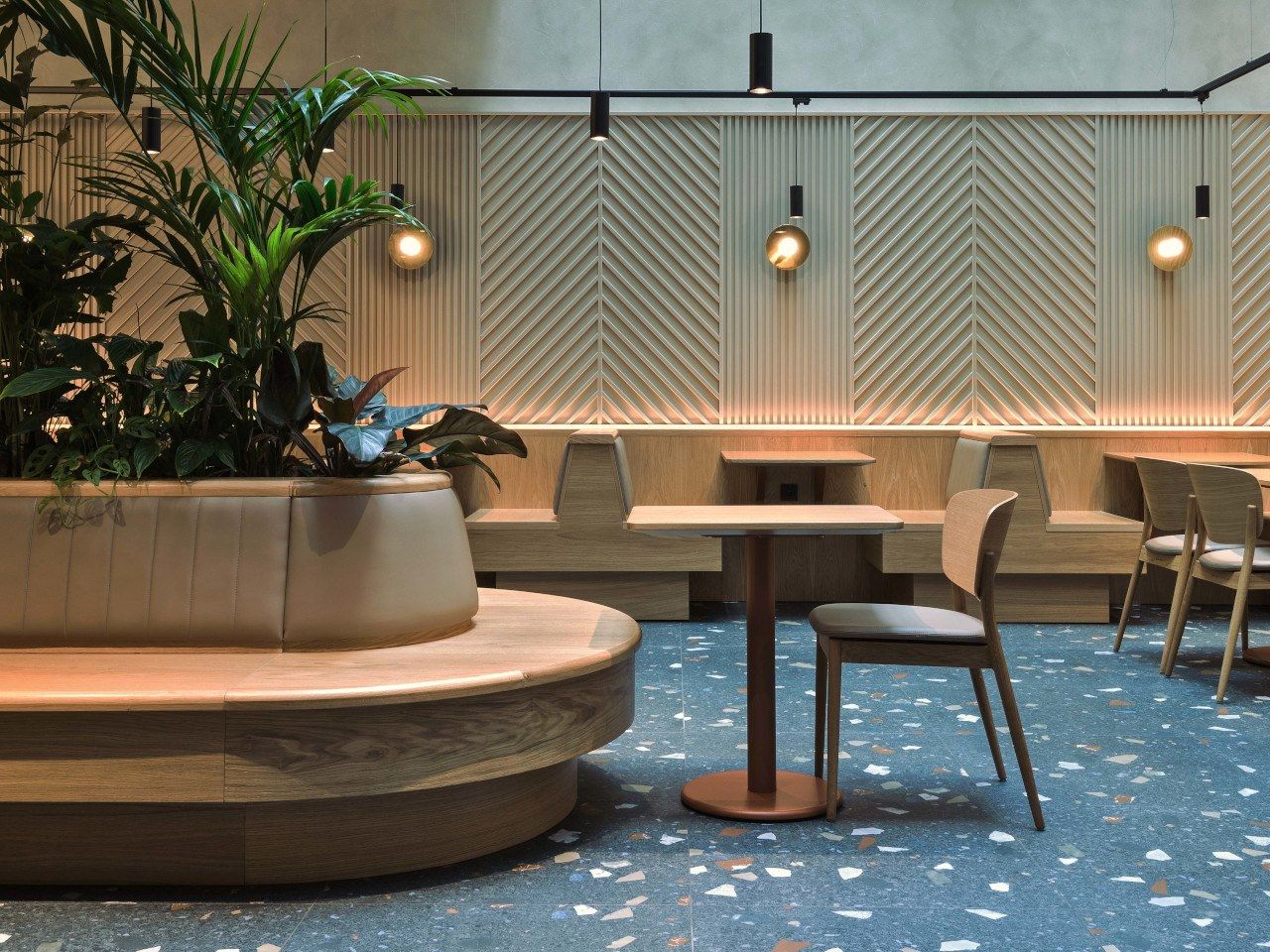 Деревянный штабелируемый стул с мягким сиденьем TON VALENCIA 313 382 ARCH-00146065 - Вид №10