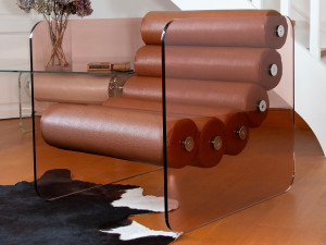 Кресло с подлокотниками