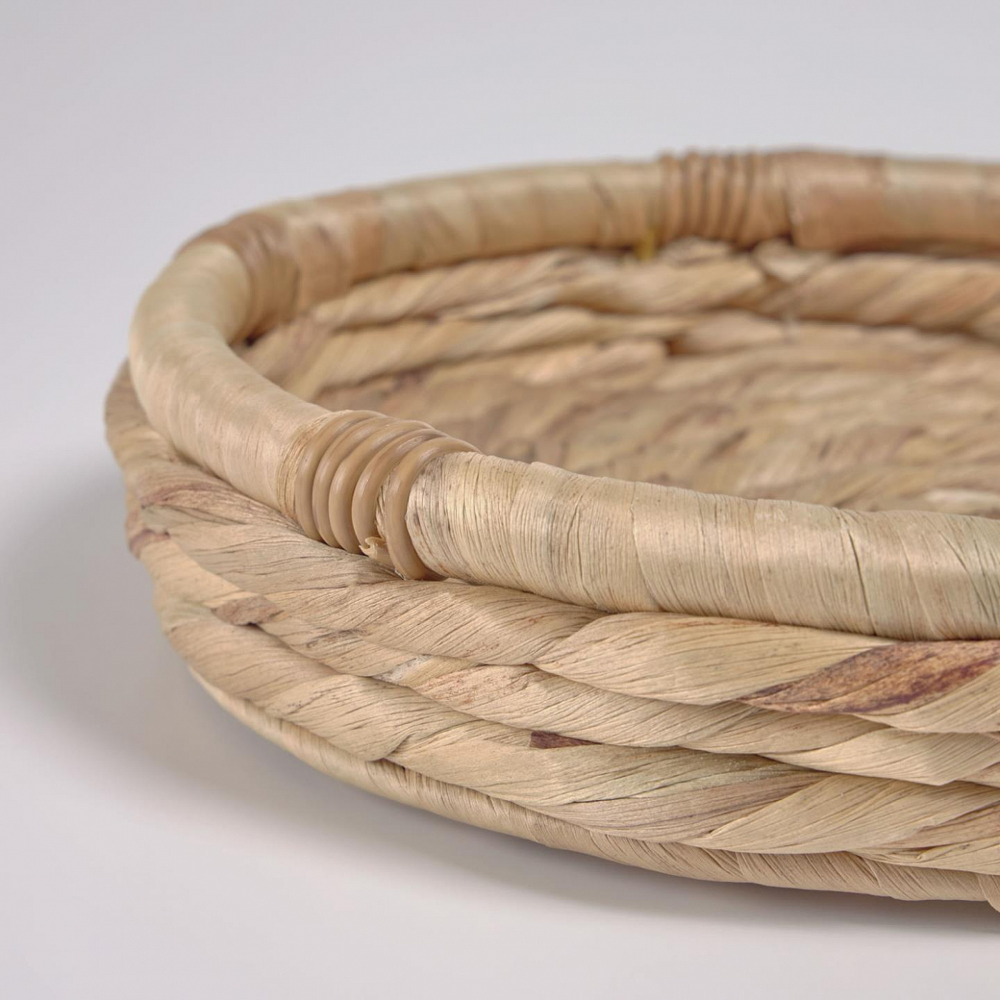 100214 Маленький поднос из плетеного водяного гиацинта La Forma Colomba  - Вид №1
