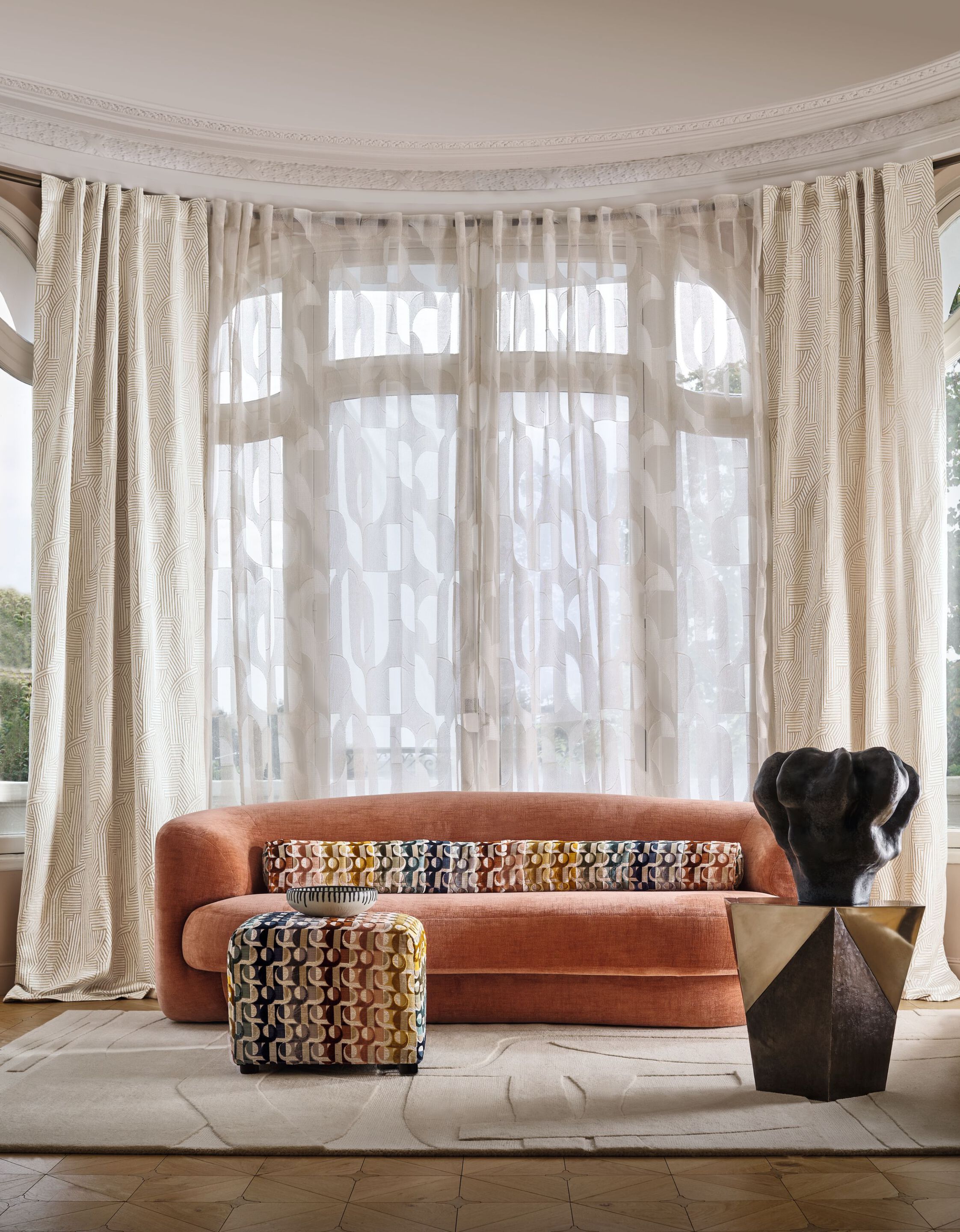 Многоцветная Жаккардовая ткань из вискозы с графическими узорами Casamance Luminescence ARCH-00137486 - Вид №1