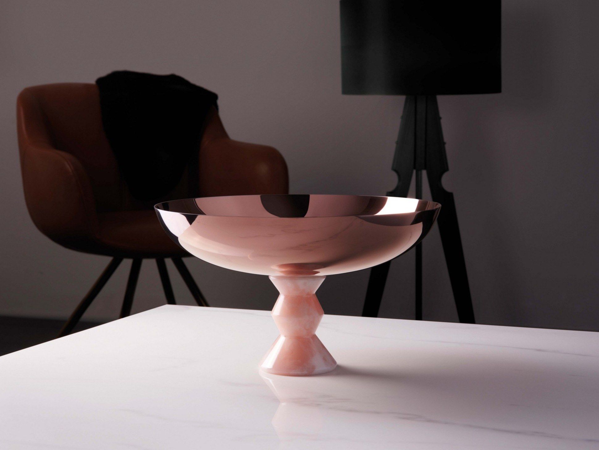 Большая центральная часть из нержавеющей стали с основанием из смолы Sambonet Madame ARCH-00031074 - Вид №1