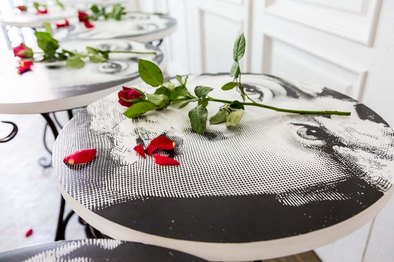 Кофейный столик круглый черно-белый с рисунком 50 см "Седьмое небо" Fornasetti BYOBJECT FORNASETTI 014305 Белый;черный Object Desire  - Вид №2