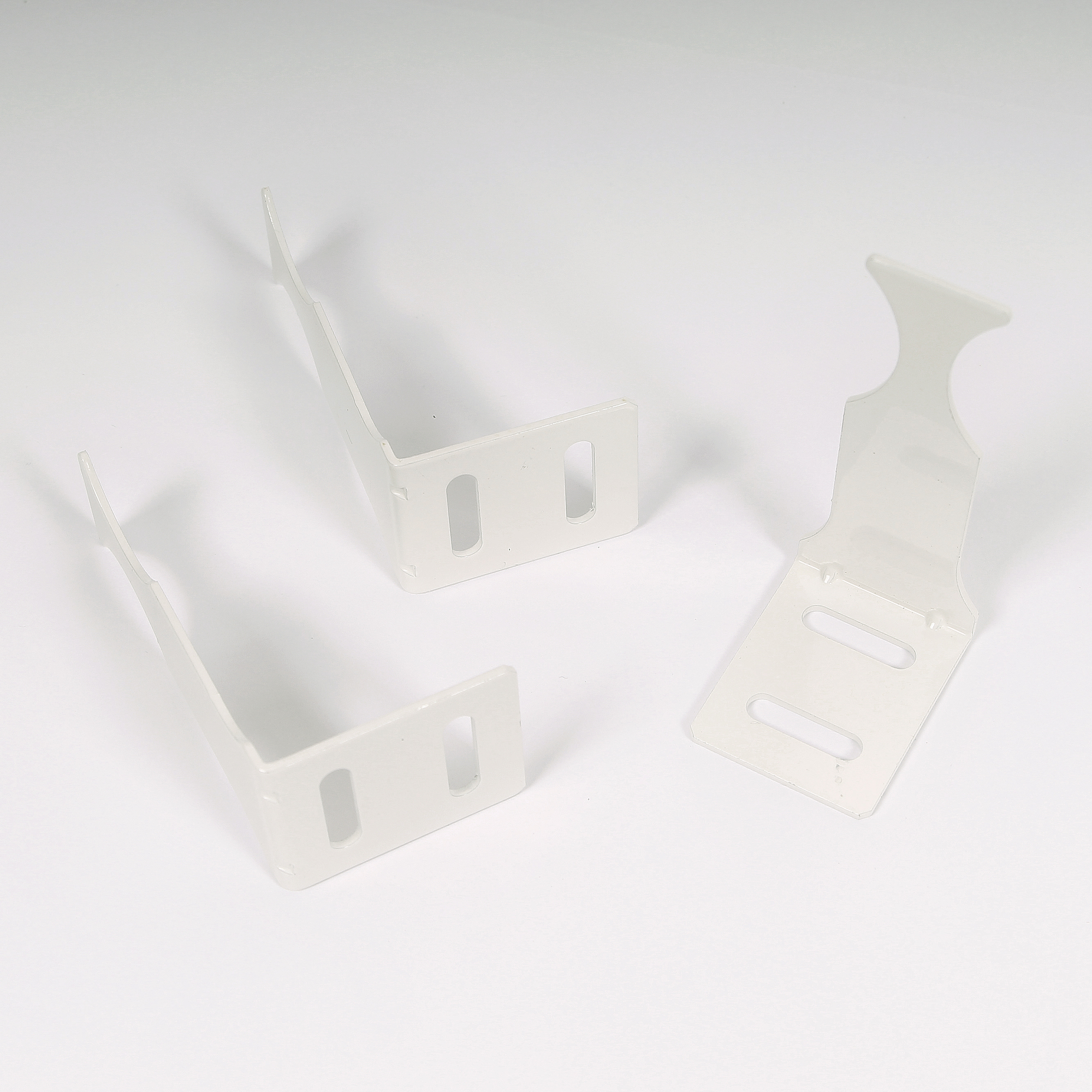 Комплект для подключения радиатора с угловыми кронштейнами (3 шт) с силиконовой прокладкой TORIDO 1"х3/4" RAL9010 TK34S1A3 - Вид №4