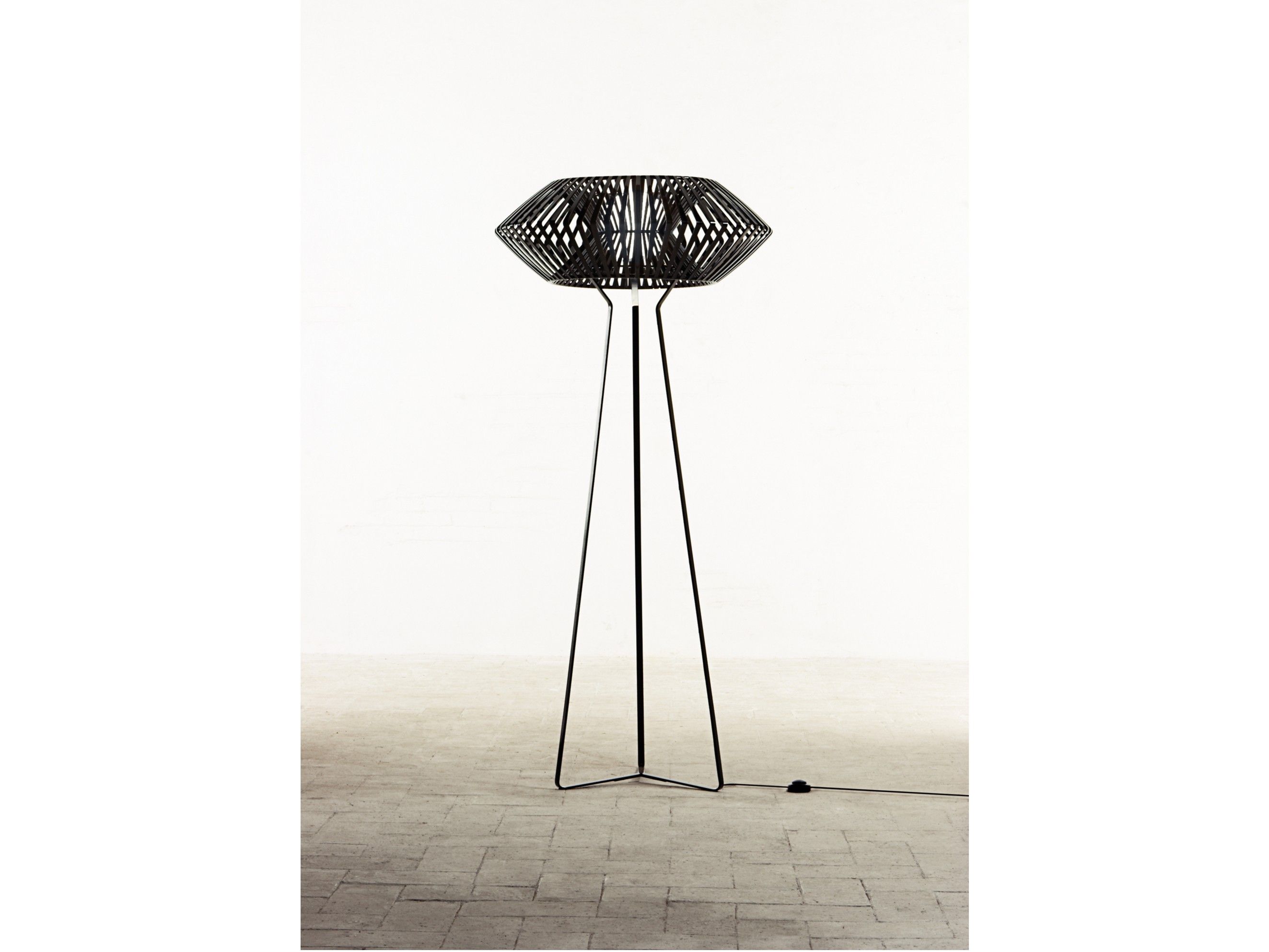 Полипропиленовая светодиодная напольная лампа A-Emotional Light V ARCH-00024839