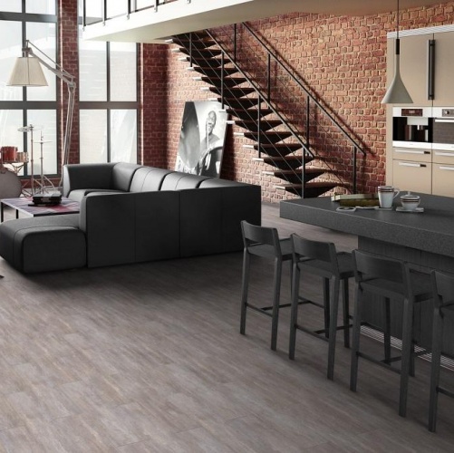 Виниловый ламинат Tarkett Lounge Moby Дуб с брашью (Текстурированная) 914,4х152,4/101,6 мм 1000901231 - Вид №1